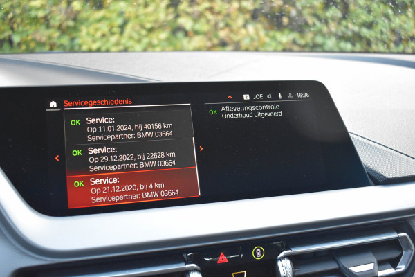 BMW 1-serie 118i Executive Edition | Navi Prof. | Carplay | Virtual Cockpit | DAB | PDC