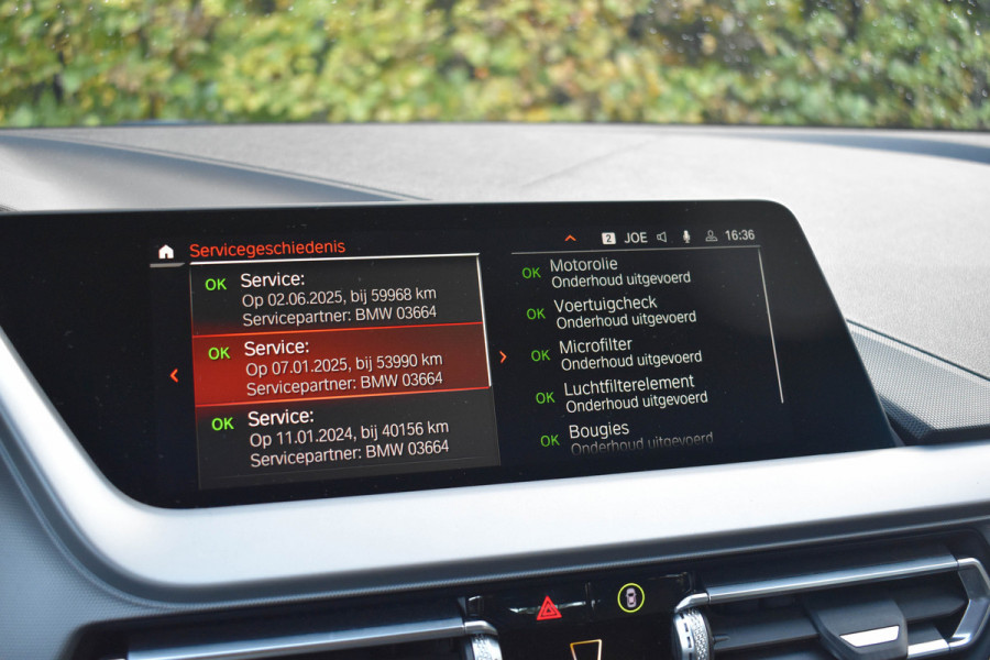 BMW 1-serie 118i Executive Edition | Navi Prof. | Carplay | Virtual Cockpit | DAB | PDC