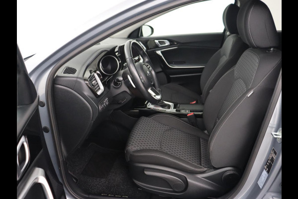 Kia Ceed 1.6 GDI PHEV DynamicLine | Carplay | Camera | Navigatie | Keyless | Climate control | Cruise control | Full LED | Parkeerhulp | Plug In