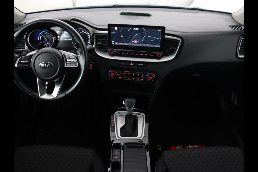 Kia Ceed 1.6 GDI PHEV DynamicLine | Carplay | Camera | Navigatie | Keyless | Climate control | Cruise control | Full LED | Parkeerhulp | Plug In