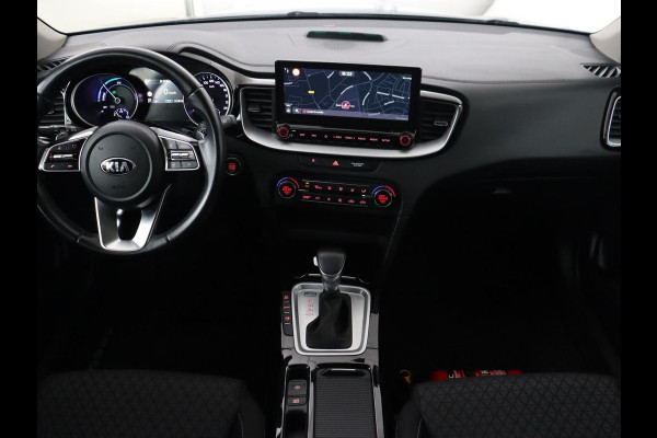 Kia Ceed 1.6 GDI PHEV DynamicLine | Carplay | Camera | Navigatie | Keyless | Climate control | Cruise control | Full LED | Parkeerhulp | Plug In