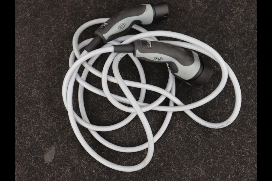 Kia Ceed 1.6 GDI PHEV DynamicLine | Carplay | Camera | Navigatie | Keyless | Climate control | Cruise control | Full LED | Parkeerhulp | Plug In