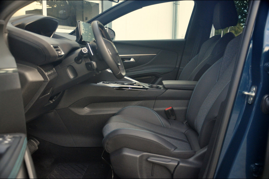 Peugeot 3008 1.6 HYbrid 180 Allure Pack Business | Navi | Camera | Zeer nette staat!