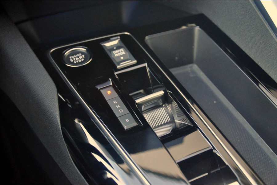 Peugeot 3008 1.6 HYbrid 180 Allure Pack Business | Navi | Camera | Zeer nette staat!