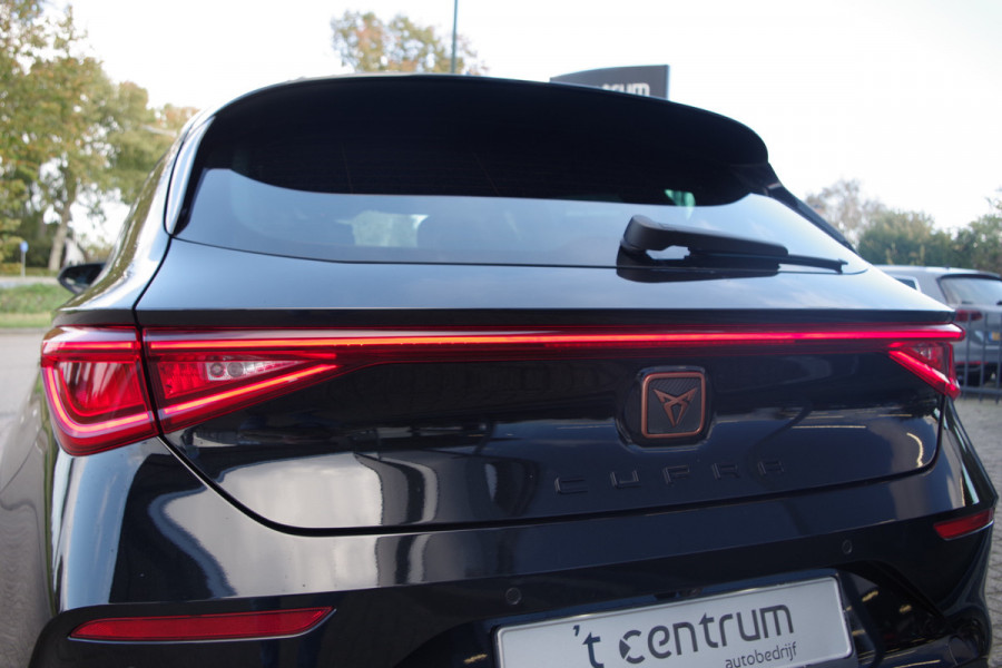 CUPRA Leon 1.4 e-Hybrid VZ Business, Camera, Adap. Cruise Control, LED CUPRA Leon 1.4 e-Hybrid VZ Business, Camera, Adap. Cruise Control, LED