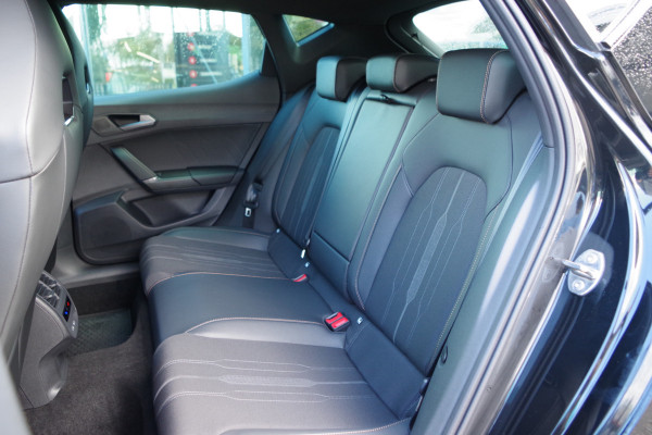 CUPRA Leon 1.4 e-Hybrid VZ Business, Camera, Adap. Cruise Control, LED CUPRA Leon 1.4 e-Hybrid VZ Business, Camera, Adap. Cruise Control, LED