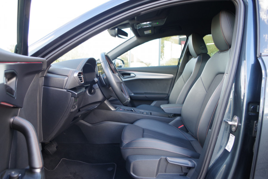 CUPRA Formentor 1.4 e-Hybrid 204 PK Adrenaline PHEV, Carplay, Camera, Keyless, LED