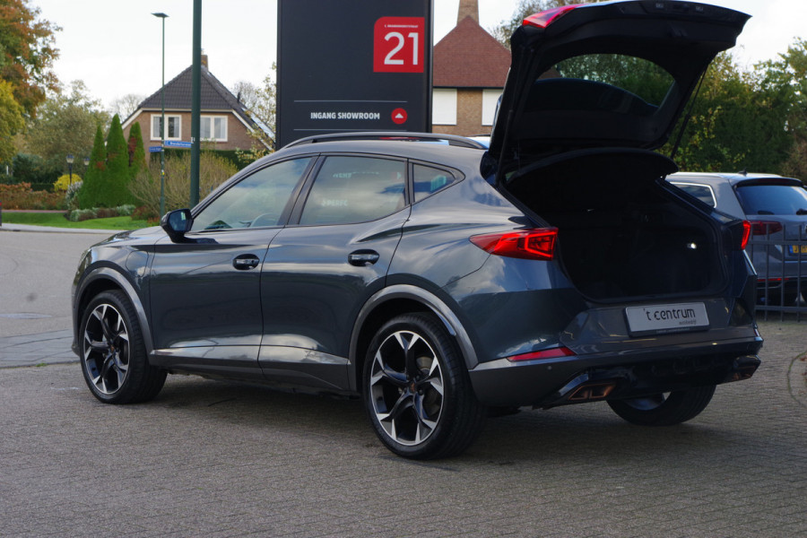 CUPRA Formentor 1.4 e-Hybrid 204 PK Adrenaline PHEV, Carplay, Camera, Keyless, LED