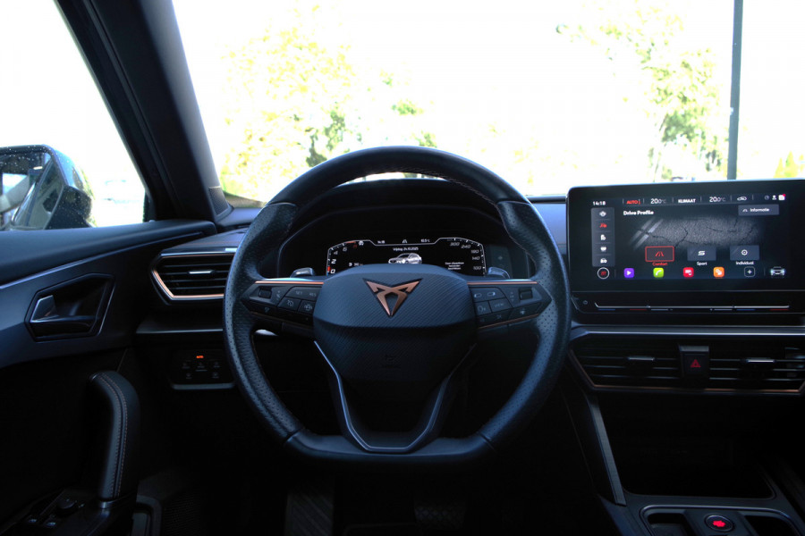 CUPRA Formentor 1.4 e-Hybrid 204 PK Adrenaline PHEV, Carplay, Camera, Keyless, LED