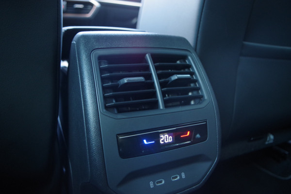 CUPRA Formentor 1.4 e-Hybrid 204 PK Adrenaline PHEV, Carplay, Camera, Keyless, LED