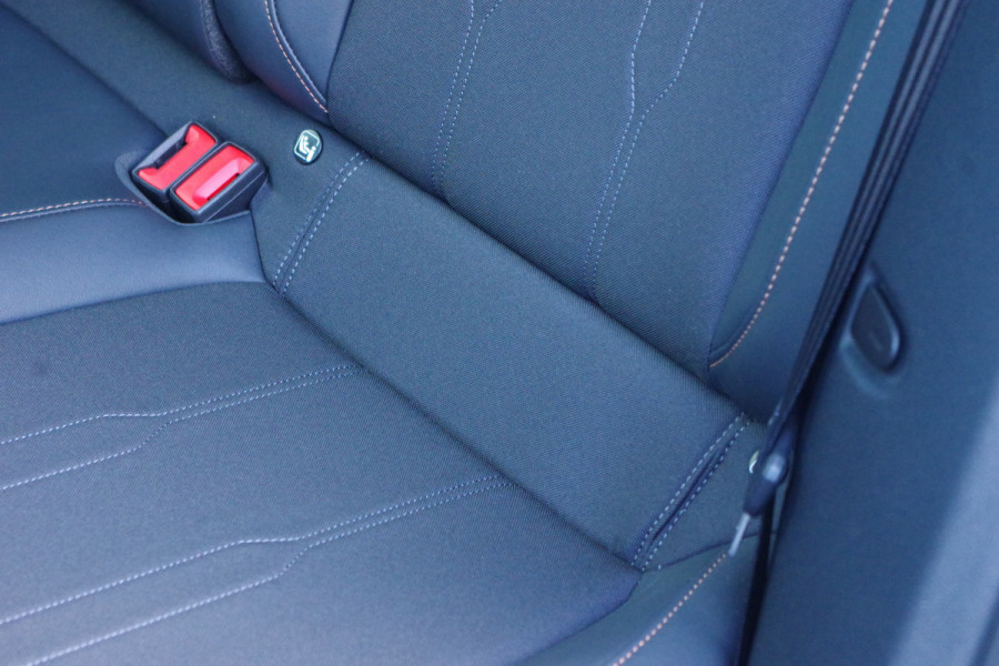 CUPRA Formentor 1.4 e-Hybrid 204 PK Adrenaline PHEV, Carplay, Camera, Keyless, LED