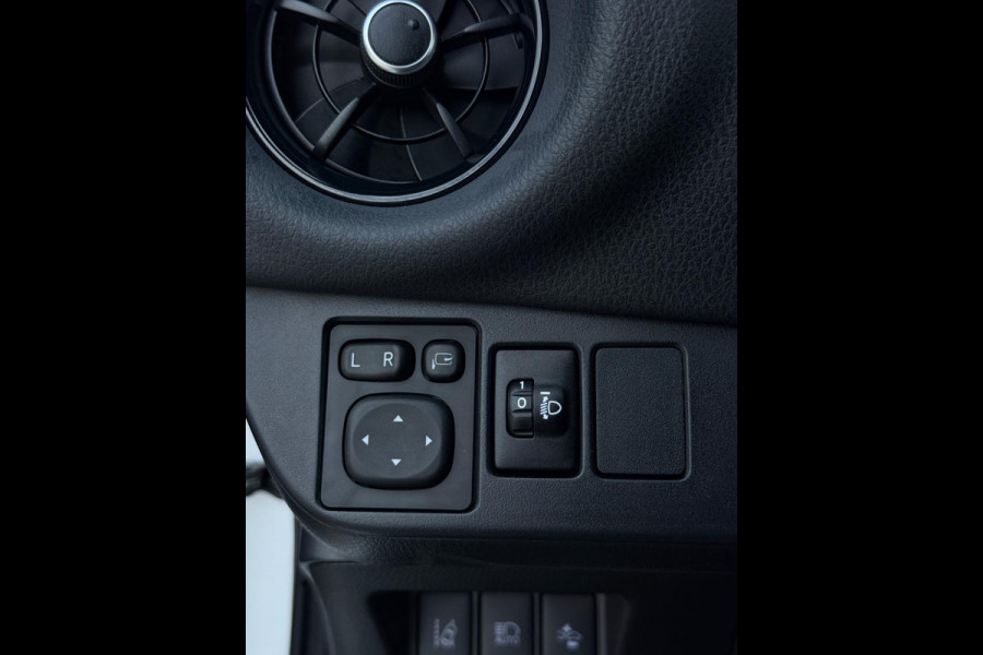 Toyota Yaris 1.5 Hybrid Navigatie Camera Toyota Yaris 1.5 Hybrid Navigatie Camera