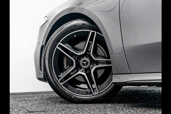Mercedes-Benz A-Klasse 200 Premium Plus | Pano | NIGHT | AMG Line Mercedes-Benz A-Klasse 200 Premium Plus | Pano | NIGHT | AMG Line