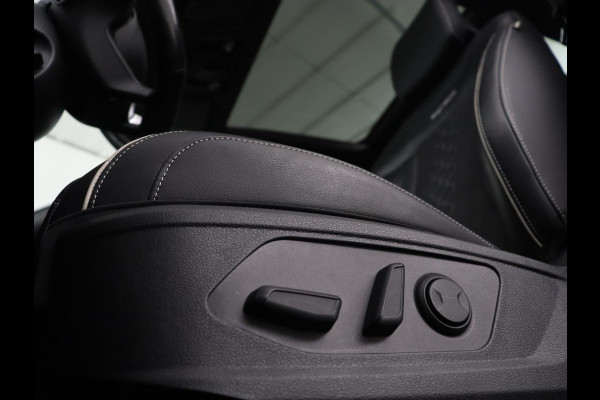 Kia Sportage 1.6 T-GDi Hybrid GT-Line | Panoramadak | Leder/Alcantara | Matrix LED | Stoel & stuurverwarming | Sfeerverlichting | Carplay | Adaptive cruise | Camera | Navigatie | Keyless