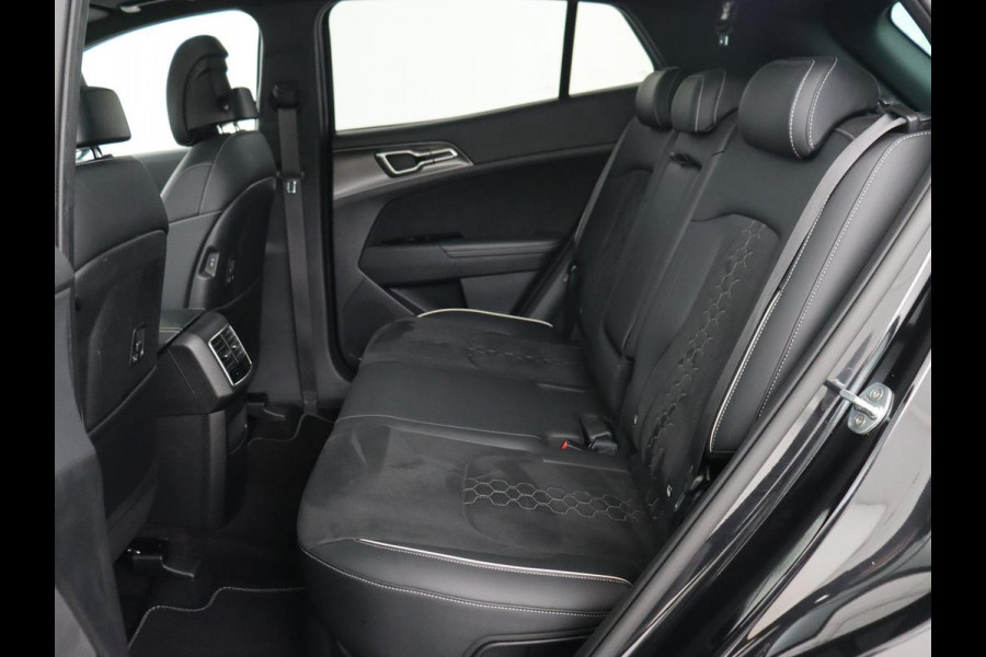 Kia Sportage 1.6 T-GDi Hybrid GT-Line | Panoramadak | Leder/Alcantara | Matrix LED | Stoel & stuurverwarming | Sfeerverlichting | Carplay | Adaptive cruise | Camera | Navigatie | Keyless