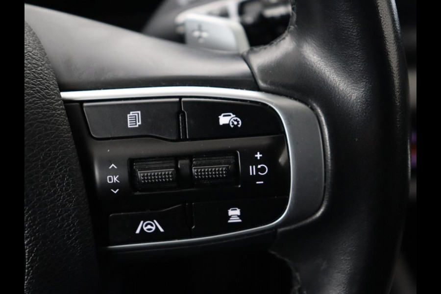Kia Sportage 1.6 T-GDi Hybrid GT-Line | Panoramadak | Leder/Alcantara | Matrix LED | Stoel & stuurverwarming | Sfeerverlichting | Carplay | Adaptive cruise | Camera | Navigatie | Keyless