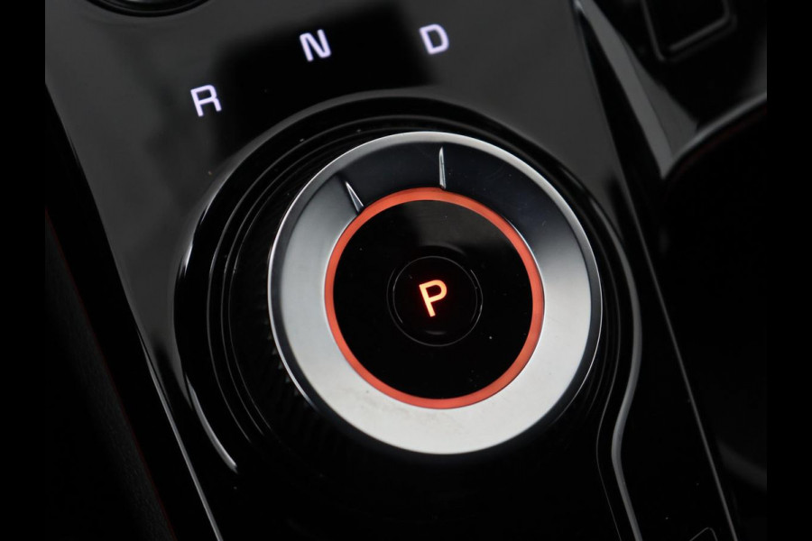 Kia Sportage 1.6 T-GDi Hybrid GT-Line | Panoramadak | Leder/Alcantara | Matrix LED | Stoel & stuurverwarming | Sfeerverlichting | Carplay | Adaptive cruise | Camera | Navigatie | Keyless