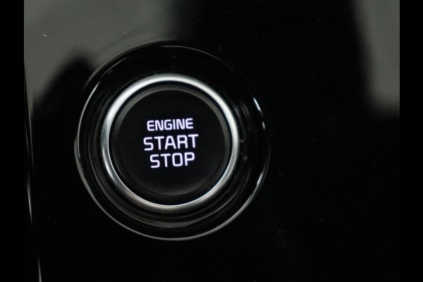 Kia Sportage 1.6 T-GDi Hybrid GT-Line | Panoramadak | Leder/Alcantara | Matrix LED | Stoel & stuurverwarming | Sfeerverlichting | Carplay | Adaptive cruise | Camera | Navigatie | Keyless