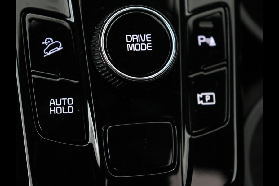 Kia Sportage 1.6 T-GDi Hybrid GT-Line | Panoramadak | Leder/Alcantara | Matrix LED | Stoel & stuurverwarming | Sfeerverlichting | Carplay | Adaptive cruise | Camera | Navigatie | Keyless