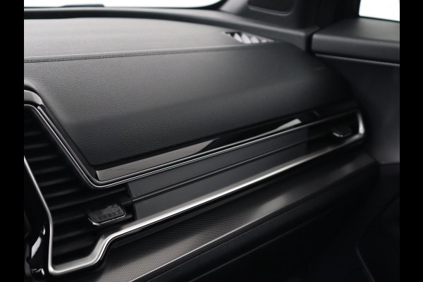 Kia Sportage 1.6 T-GDi Hybrid GT-Line | Panoramadak | Leder/Alcantara | Matrix LED | Stoel & stuurverwarming | Sfeerverlichting | Carplay | Adaptive cruise | Camera | Navigatie | Keyless