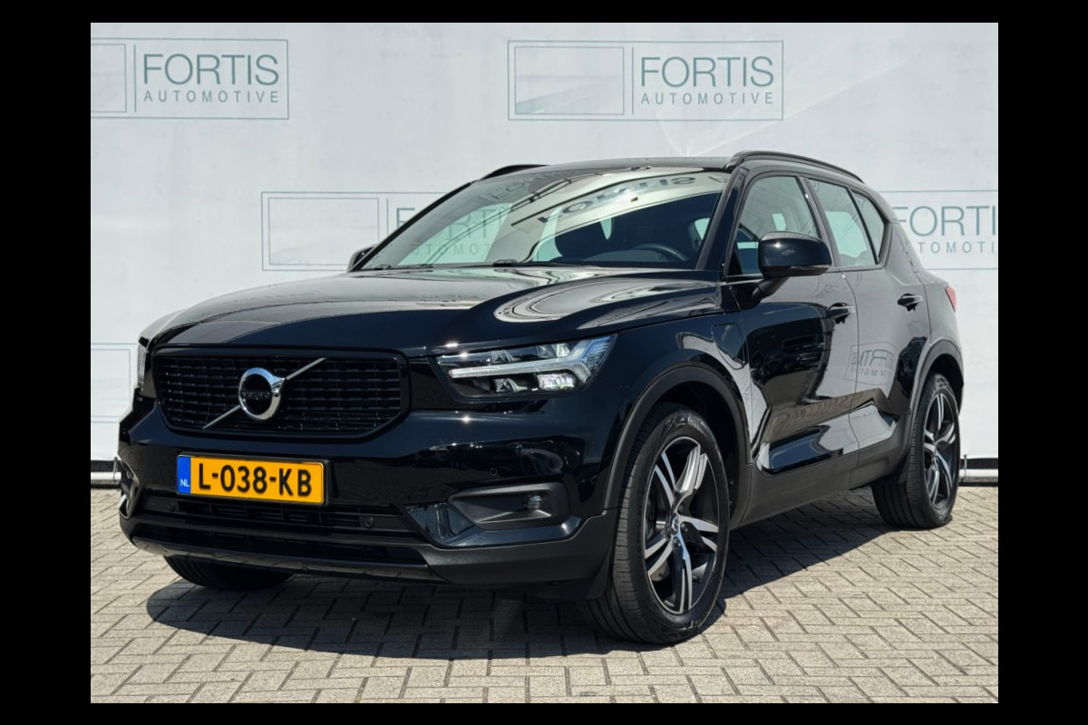 Volvo XC40 1.5 T4 Recharge R-Design Expression NL AUTO | CAMERA | PANO | 5x voorraad