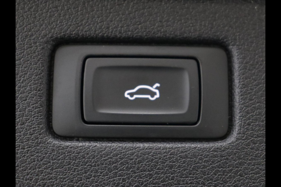 Audi A5 40 TFSI Sport S-line Edition | 80.600km NAP | Panoramadak | Stoelverwarming | Half leder | Sportstoelen | Navigatie | Full LED | Climate control | Sportstuur | Parkeerhulp Audi A5 40 TFSI Sport S-line Edition | 80.600km NAP | Panoramadak | Stoelverwarming | Half leder | Sportstoelen | Navigatie | Full LED | Climate control | Sportstuur | Parkeerhulp