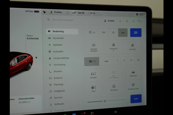Tesla Model 3 RWD+ 60kWh 325PK LFP Licht Interieur 19"Lmv FSD-3 Comp. AutoPilot Leder PanoDak Adaptive-Cruise Lmv Camera's Elektr.-Stuur+Stoel Navi LED Comfortstoelen ACC DAB Keyless en Voorverwarmen interieur via App One-Pedal-Drive In zeer nette staat! Origineel Nederlandse auto tot 11kw laden thuis! Garantie Accu tot 30-6-2029 max 160.000km Tesla Model 3 RWD+ 60kWh 325PK LFP Licht Interieur 19"Lmv FSD-3 Comp. AutoPilot Leder PanoDak Adaptive-Cruise Lmv Camera's Elektr.-Stuur+Stoel Navi LED Comfortstoelen ACC DAB Keyless en Voorverwarmen interieur via App One-Pedal-Drive In zeer nette staat! Origineel Nederlandse auto tot 11kw laden thuis! Garantie Accu tot 30-6-2029 max 160.000km