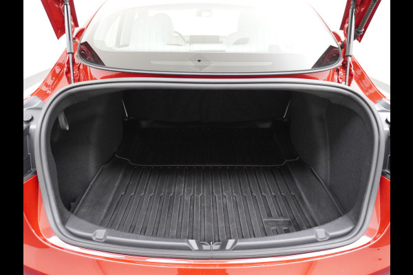 Tesla Model 3 RWD+ 60kWh 325PK LFP Licht Interieur 19"Lmv FSD-3 Comp. AutoPilot Leder PanoDak Adaptive-Cruise Lmv Camera's Elektr.-Stuur+Stoel Navi LED Comfortstoelen ACC DAB Keyless en Voorverwarmen interieur via App One-Pedal-Drive In zeer nette staat! Origineel Nederlandse auto tot 11kw laden thuis! Garantie Accu tot 30-6-2029 max 160.000km Tesla Model 3 RWD+ 60kWh 325PK LFP Licht Interieur 19"Lmv FSD-3 Comp. AutoPilot Leder PanoDak Adaptive-Cruise Lmv Camera's Elektr.-Stuur+Stoel Navi LED Comfortstoelen ACC DAB Keyless en Voorverwarmen interieur via App One-Pedal-Drive In zeer nette staat! Origineel Nederlandse auto tot 11kw laden thuis! Garantie Accu tot 30-6-2029 max 160.000km