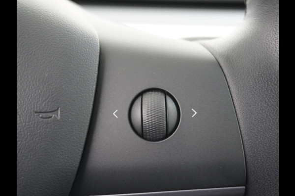 Tesla Model 3 RWD+ 60kWh 325PK LFP Licht Interieur 19"Lmv FSD-3 Comp. AutoPilot Leder PanoDak Adaptive-Cruise Lmv Camera's Elektr.-Stuur+Stoel Navi LED Comfortstoelen ACC DAB Keyless en Voorverwarmen interieur via App One-Pedal-Drive In zeer nette staat! Origineel Nederlandse auto tot 11kw laden thuis! Garantie Accu tot 30-6-2029 max 160.000km Tesla Model 3 RWD+ 60kWh 325PK LFP Licht Interieur 19"Lmv FSD-3 Comp. AutoPilot Leder PanoDak Adaptive-Cruise Lmv Camera's Elektr.-Stuur+Stoel Navi LED Comfortstoelen ACC DAB Keyless en Voorverwarmen interieur via App One-Pedal-Drive In zeer nette staat! Origineel Nederlandse auto tot 11kw laden thuis! Garantie Accu tot 30-6-2029 max 160.000km