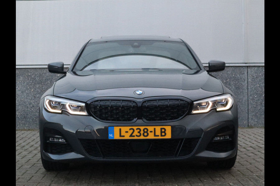 BMW 3-serie 330i M-Sport Panorama / Harman Kardon / Laser / Leder / M Performance /
