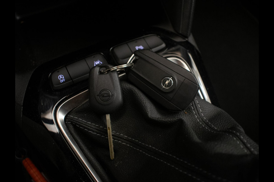 Opel Corsa 1.2 Edition Sport (APPLE CARPLAY,NAVI,LANE ASSIST,PDC,LED,CRUISE,ELEKTRISCH PAKKET,SPORTSTOELEN,NETTE STAAT)