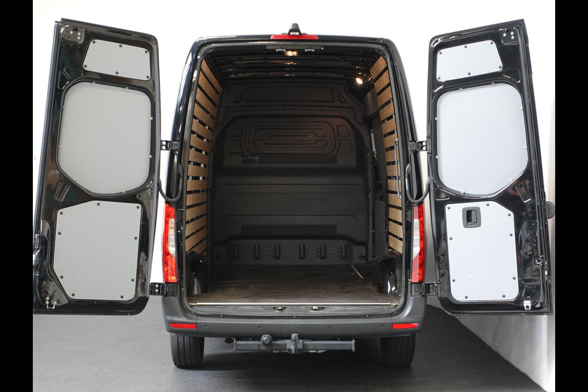 Mercedes-Benz Sprinter 1.9 CDI 315 150PK L2H2 RWD Automaat Airco Navigatie Camera 3Zits Cruise Control