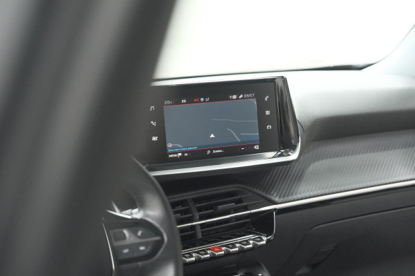 Peugeot 2008 PureTech 130 EAT8 Allure | Trekhaak | Camera | Navigatie | Apple Carplay Peugeot 2008 PureTech 130 EAT8 Allure | Trekhaak | Camera | Navigatie | Apple Carplay