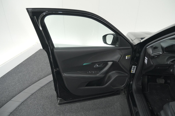 Peugeot 2008 PureTech 130 EAT8 Allure | Trekhaak | Camera | Navigatie | Apple Carplay Peugeot 2008 PureTech 130 EAT8 Allure | Trekhaak | Camera | Navigatie | Apple Carplay