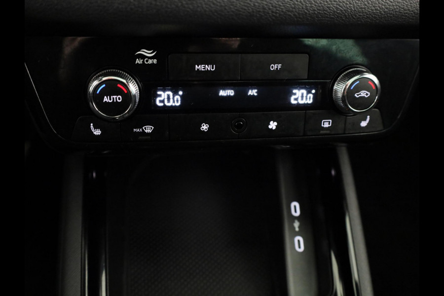 Škoda SCALA Monte Carlo 1.0 TSI 115 pk 7 versn. DSG | Private lease vanaf 619,-- | Panoramadak | Winter pakket | Parkeercamera