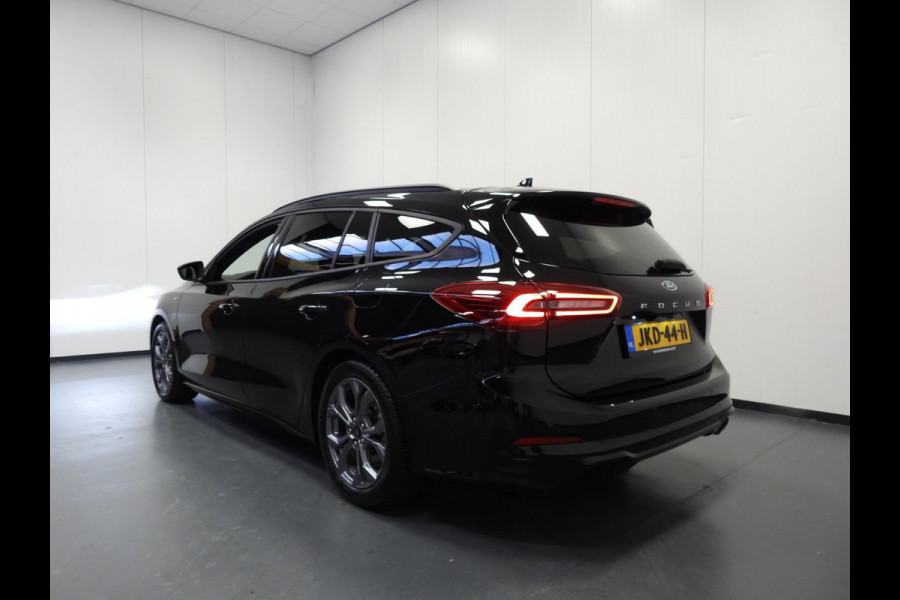 Ford FOCUS Wagon 1.0 EcoBoost Hybrid ST Line NAVI/CAMERA/CLIMA/WINTERPACK/17"LMV! Ford FOCUS Wagon 1.0 EcoBoost Hybrid ST Line NAVI/CAMERA/CLIMA/WINTERPACK/17"LMV!