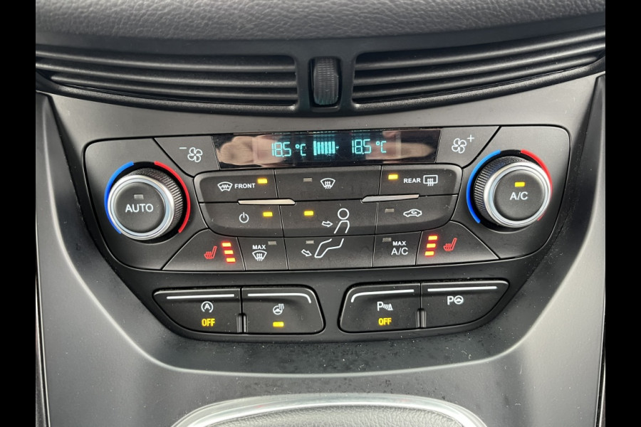 Ford Kuga 1.5 EcoB. Titanium 150pk/Inklapbare Trekhaak/WinterPack etc. Ford Kuga 1.5 EcoB. Titanium 150pk/Inklapbare Trekhaak/WinterPack etc.