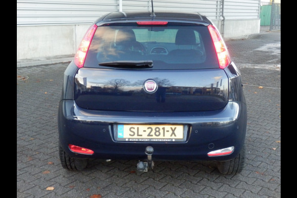 Fiat Punto 100pk Sempre 5drs | Trekhaak | Aut. airco | Nav. | 100% dealer