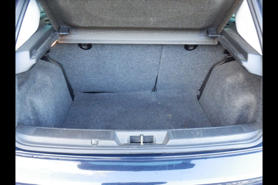 Fiat Punto 100pk Sempre 5drs | Trekhaak | Aut. airco | Nav. | 100% dealer