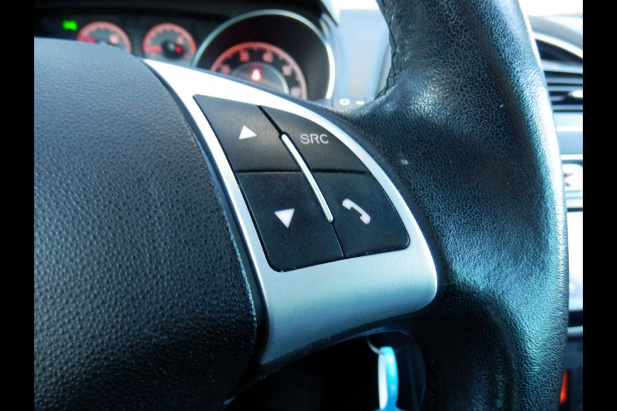 Fiat Punto 100pk Sempre 5drs | Trekhaak | Aut. airco | Nav. | 100% dealer