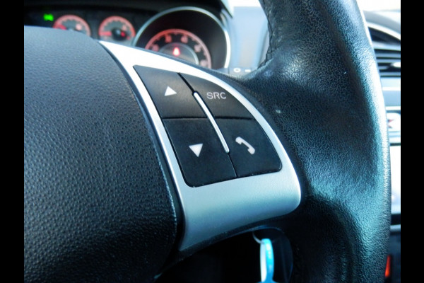 Fiat Punto 100pk Sempre 5drs | Trekhaak | Aut. airco | Nav. | 100% dealer