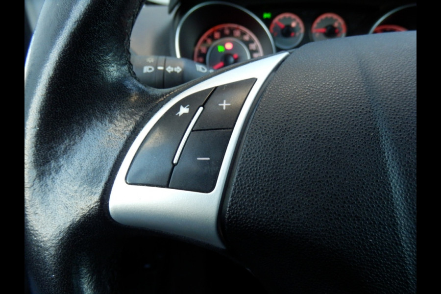 Fiat Punto 100pk Sempre 5drs | Trekhaak | Aut. airco | Nav. | 100% dealer