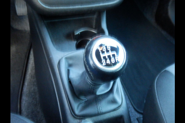 Fiat Punto 100pk Sempre 5drs | Trekhaak | Aut. airco | Nav. | 100% dealer