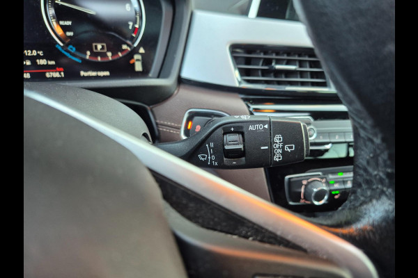 BMW X2 SDrive18i High Executive Leder, Pano