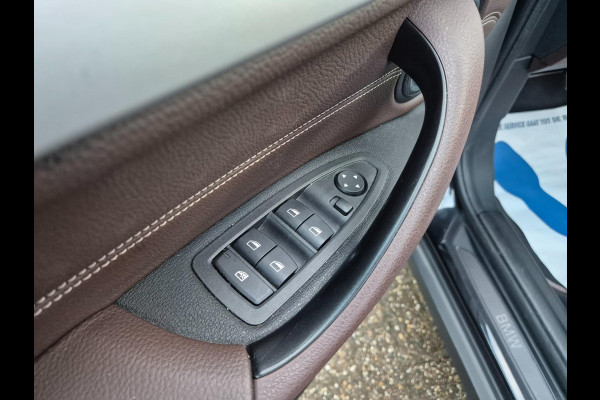 BMW X2 SDrive18i High Executive Leder, Pano