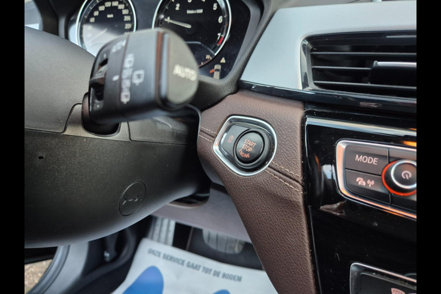 BMW X2 SDrive18i High Executive Leder, Pano