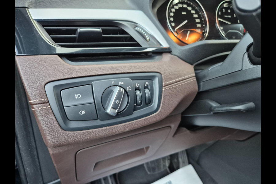 BMW X2 SDrive18i High Executive Leder, Pano