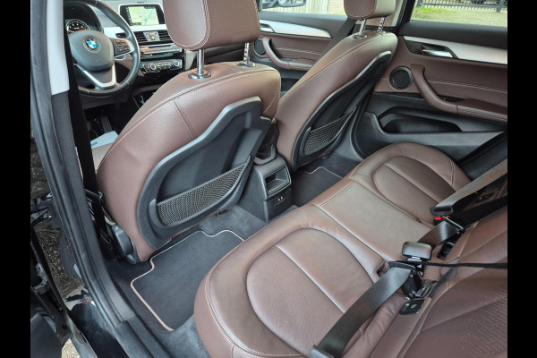 BMW X2 SDrive18i High Executive Leder, Pano