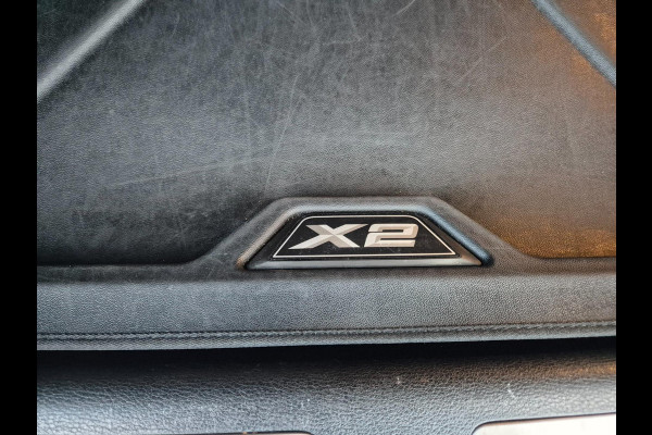 BMW X2 SDrive18i High Executive Leder, Pano