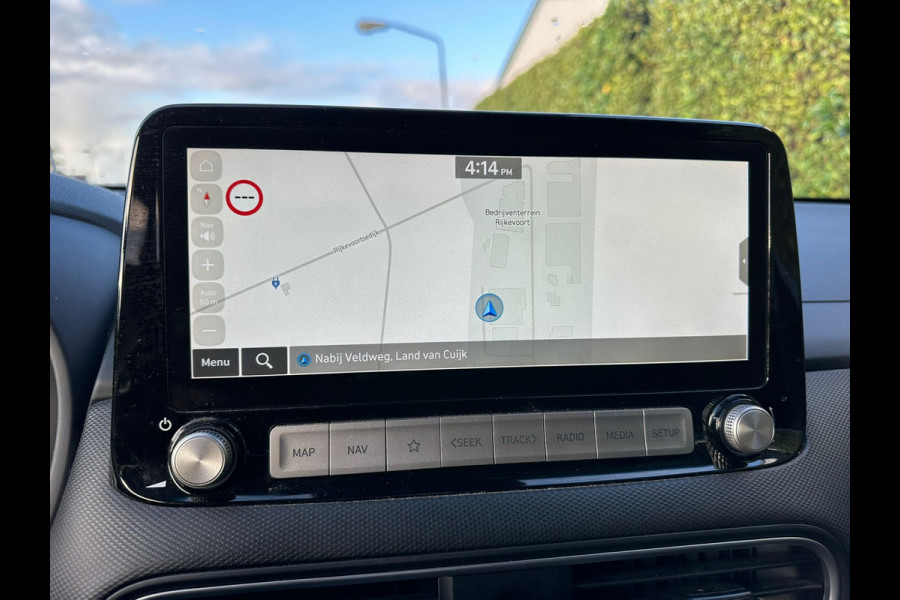 Hyundai Kona EV Premium 64 kWh 3 fase | Leder | Two Tone Black | Climate | occasion Hyundai Kona EV Premium 64 kWh 3 fase | Leder | Two Tone Black | Climate | occasion